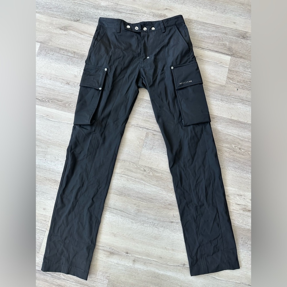 1017 ALYX 9SM BLACK NYLON CARGO PANTS